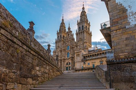 sitios cerca de santiago|Visitas cercanas a Santiago de Compostela